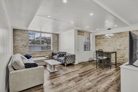 Photo 9 at 102 - 2825 Islington Avenue, Humber Summit, Toronto