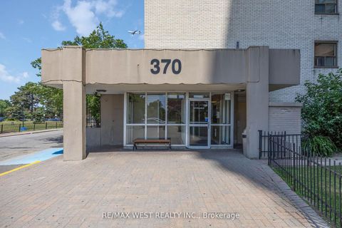 Photo 10 at 1416 - 370 Dixon Road, The Westway, Toronto