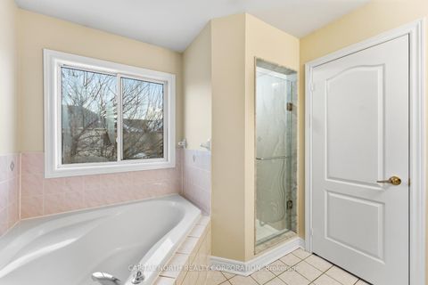 Photo 24 at 74 Bullrush Drive, Vellore Village, Vaughan