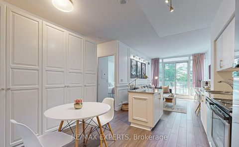 Photo 8 at 355 - 209 Fort York Boulevard, Niagara, Toronto