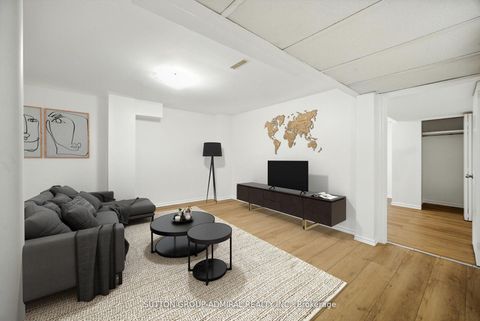 Photo 23 at 137 Chelwood Drive, Brownridge, Vaughan