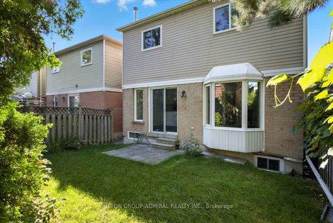 Photo 27 at 137 Chelwood Drive, Brownridge, Vaughan