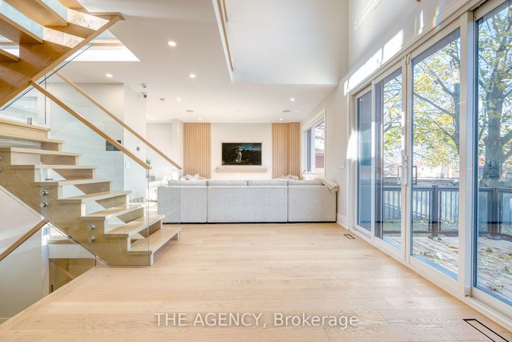 Photo 11 at 519 Third Line, WO West, Oakville