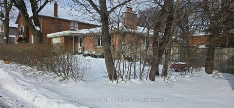 Photo 3 at 318 Holmes Avenue, Willowdale East, Toronto