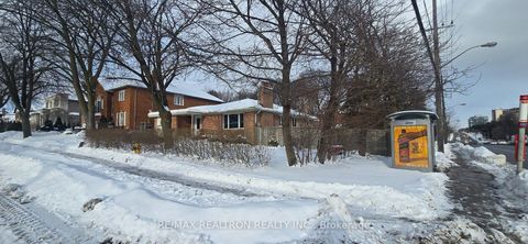 Photo 6 at 318 Holmes Avenue, Willowdale East, Toronto