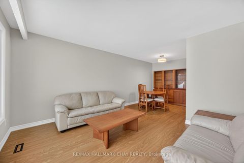 Photo 8 at 15 Curtiss Court, Grove East, Barrie