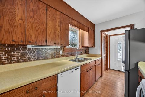 Photo 20 at 15 Curtiss Court, Grove East, Barrie