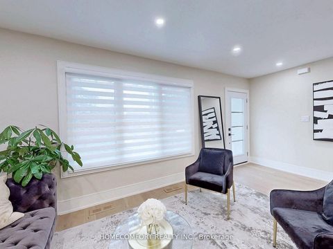 Photo 7 at 270 Brighton Avenue, Bathurst Manor, Toronto