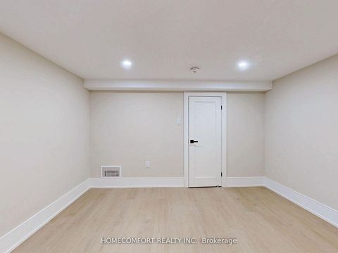 Photo 34 at 270 Brighton Avenue, Bathurst Manor, Toronto