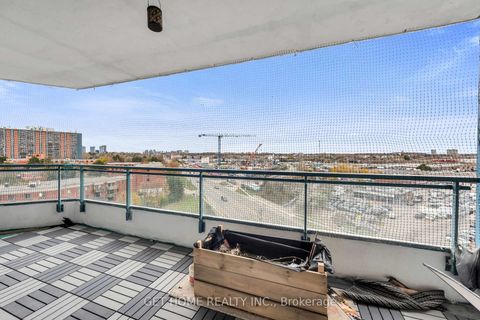 Photo 6 at 909 - 4725 Sheppard Avenue E, Malvern West, Toronto