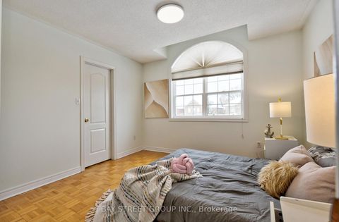 Photo 16 at 43 English Oak Drive, Oak Ridges Lake Wilcox, Richmond Hill