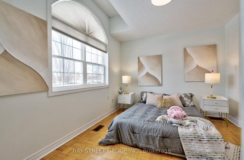 Photo 17 at 43 English Oak Drive, Oak Ridges Lake Wilcox, Richmond Hill