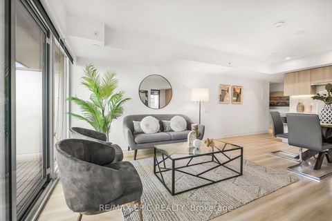 Photo 14 at 810 - 17 Bathurst Street, Waterfront Communities C1, Toronto