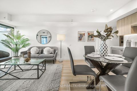 Photo 23 at 810 - 17 Bathurst Street, Waterfront Communities C1, Toronto