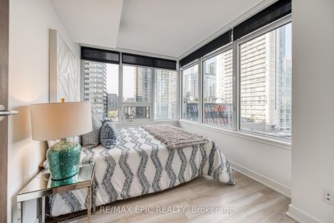 Photo 31 at 810 - 17 Bathurst Street, Waterfront Communities C1, Toronto