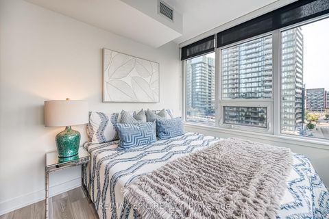 Photo 33 at 810 - 17 Bathurst Street, Waterfront Communities C1, Toronto