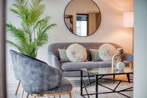 Photo 36 at 810 - 17 Bathurst Street, Waterfront Communities C1, Toronto