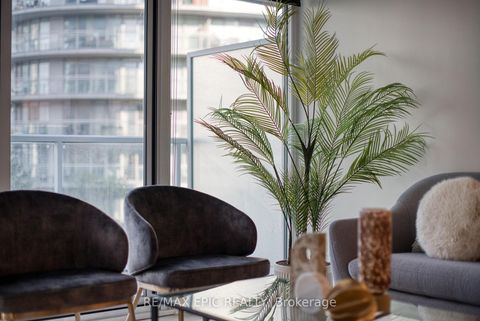 Photo 39 at 810 - 17 Bathurst Street, Waterfront Communities C1, Toronto