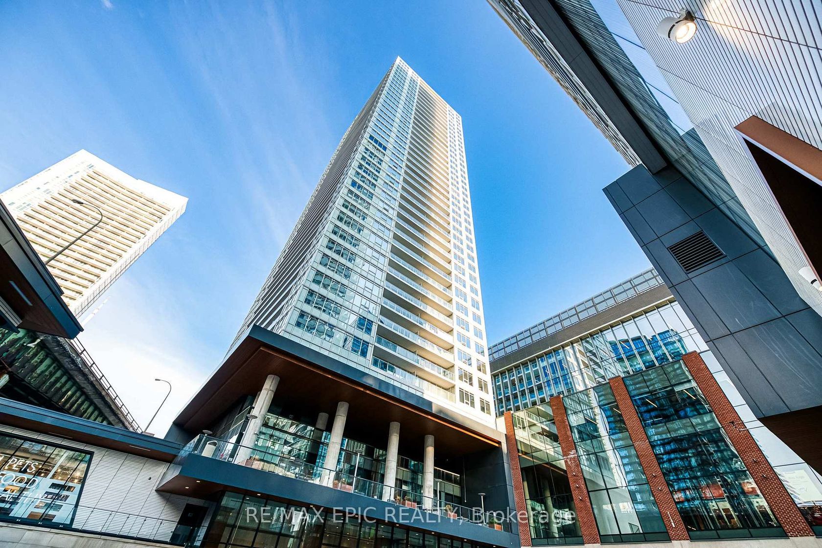 810 - 17 Bathurst Street, Waterfront Communities C1, Toronto photo number 2