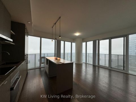 Photo 2 at 5810 - 100 Harbour Street, Waterfront Communities C1, Toronto