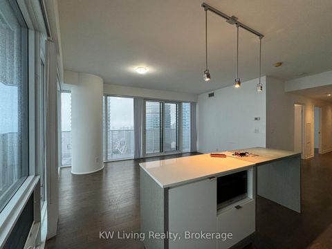 Photo 3 at 5810 - 100 Harbour Street, Waterfront Communities C1, Toronto