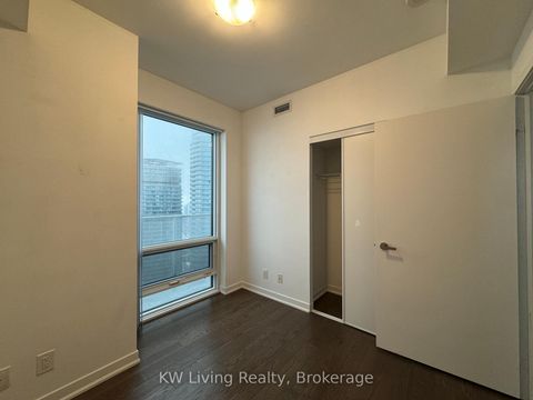 Photo 6 at 5810 - 100 Harbour Street, Waterfront Communities C1, Toronto