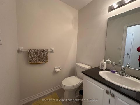 Photo 7 at 16 - 480 Beresford Path, Central, Oshawa