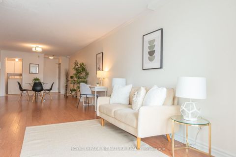 Photo 10 at 206 - 356 McRae Drive, Leaside, Toronto