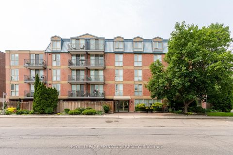 Photo 31 at 206 - 356 McRae Drive, Leaside, Toronto