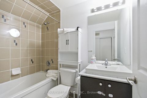 Photo 10 at 254 - 19 Coneflower Crescent, Branson, Toronto