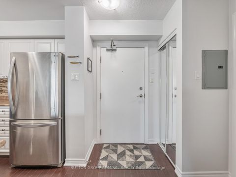 Photo 1 at 201 - 920 Sheppard Avenue W, Bathurst Manor, Toronto