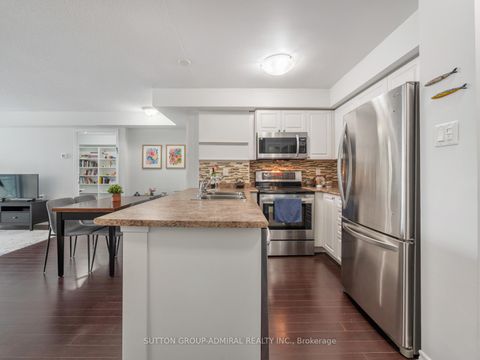 Photo 2 at 201 - 920 Sheppard Avenue W, Bathurst Manor, Toronto