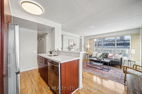 Photo 14 at 720 - 1040 The Queensway Street, City Centre West, Toronto