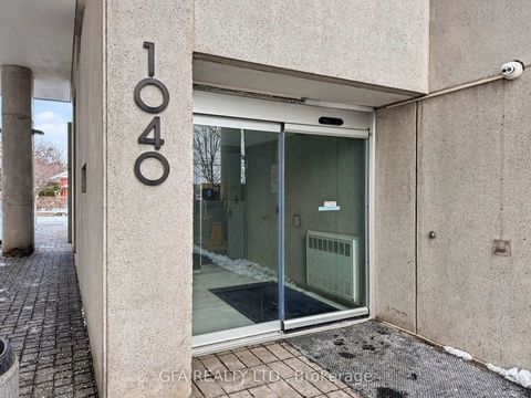 Photo 23 at 720 - 1040 The Queensway Street, City Centre West, Toronto
