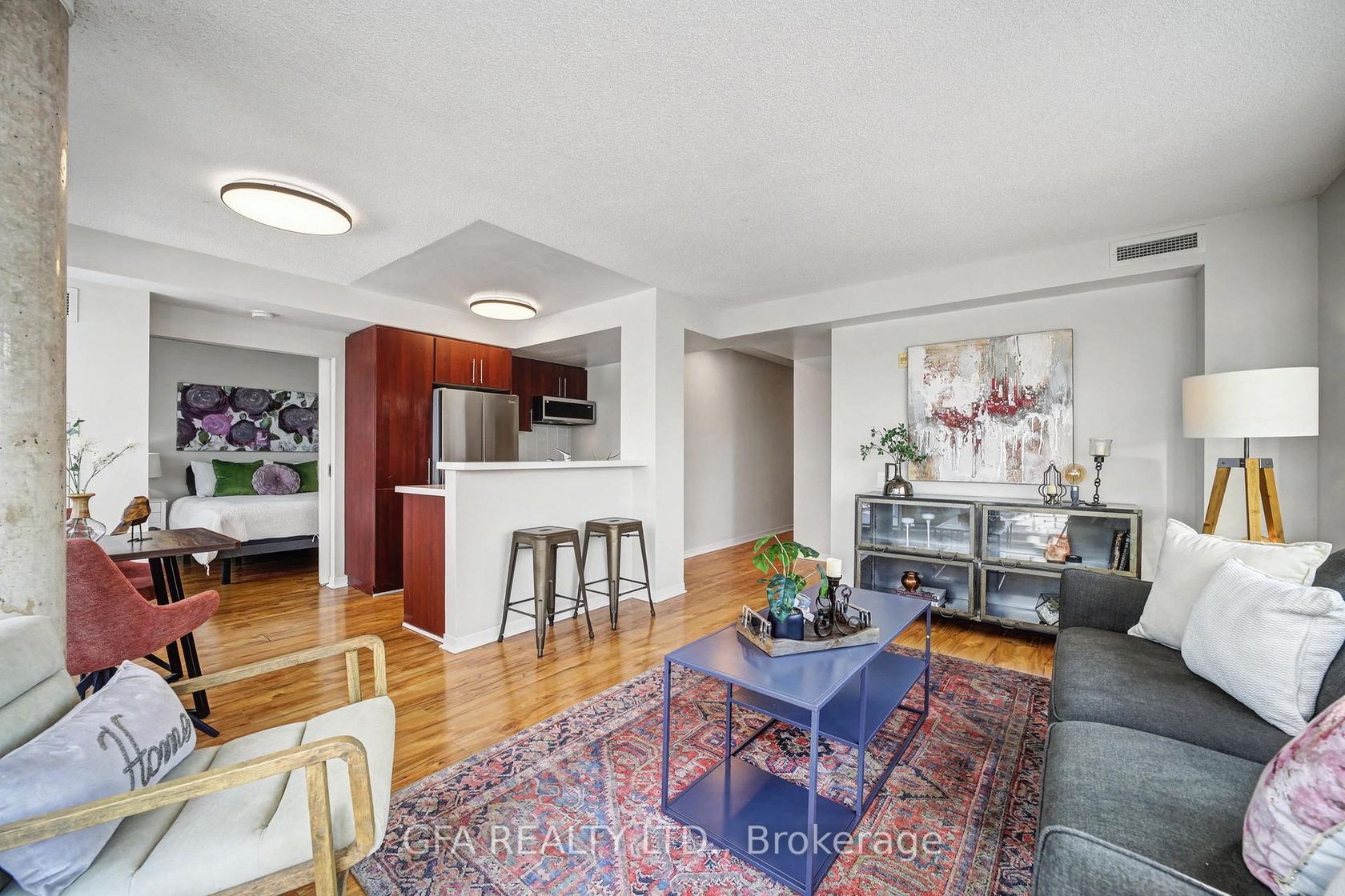 720 - 1040 The Queensway Street, City Centre West, Toronto photo number 2