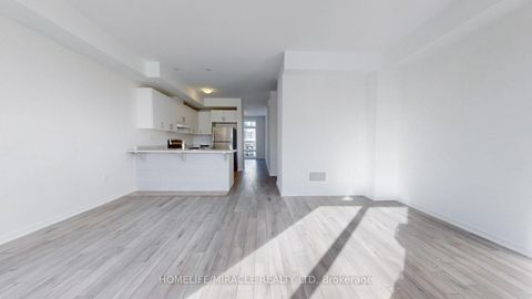 Photo 7 at 779 Heathrow Path, Samac, Oshawa