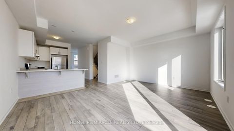 Photo 8 at 779 Heathrow Path, Samac, Oshawa