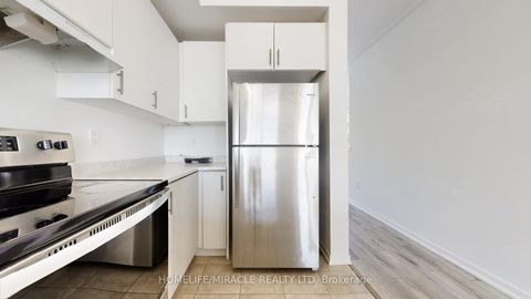 Photo 13 at 779 Heathrow Path, Samac, Oshawa