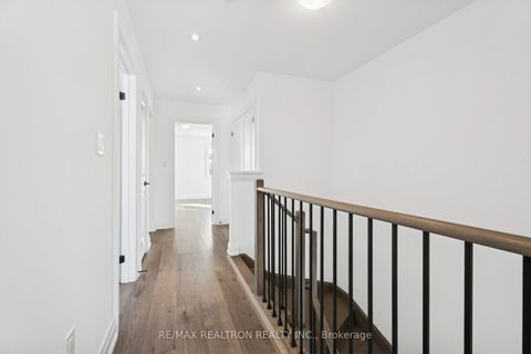 Photo 8 at 5 Haven Lane, Painswick South, Barrie