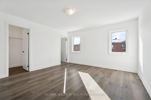 Photo 13 at 5 Haven Lane, Painswick South, Barrie