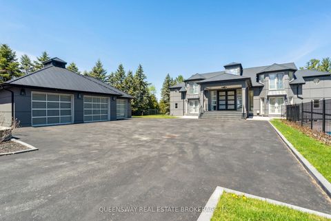 Photo 1 at 36 Pioneer Trail, Shore, Barrie