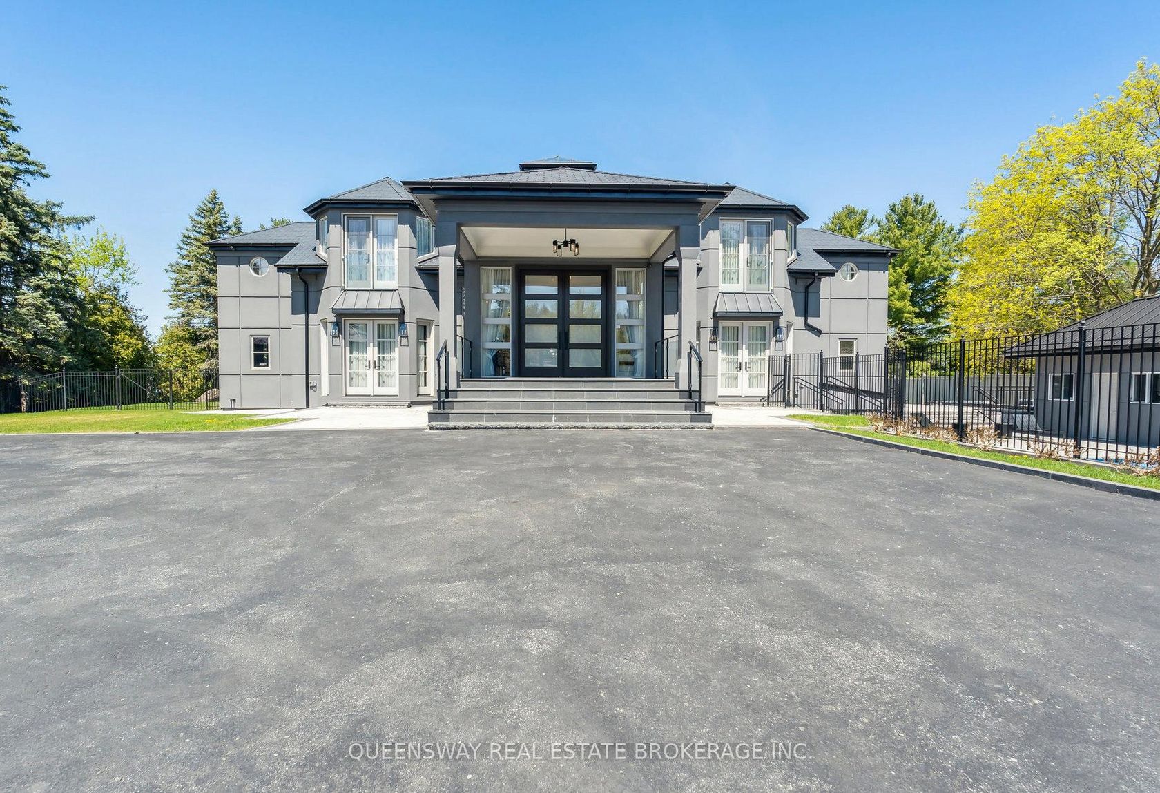 36 Pioneer Trail, Shore, Barrie photo number 2