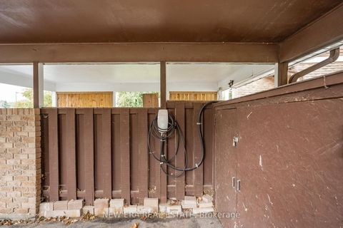 Photo 3 at 34 Lampman Lane, Letitia Heights, Barrie