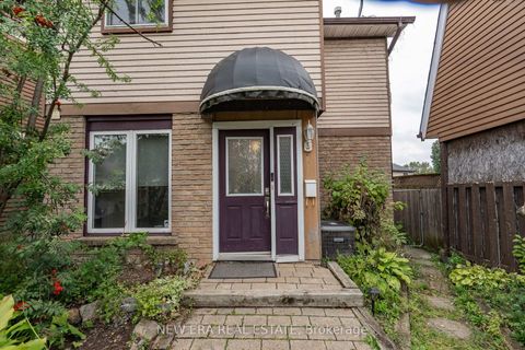 Photo 4 at 34 Lampman Lane, Letitia Heights, Barrie