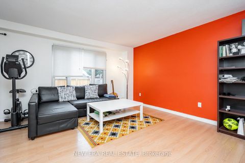 Photo 7 at 34 Lampman Lane, Letitia Heights, Barrie