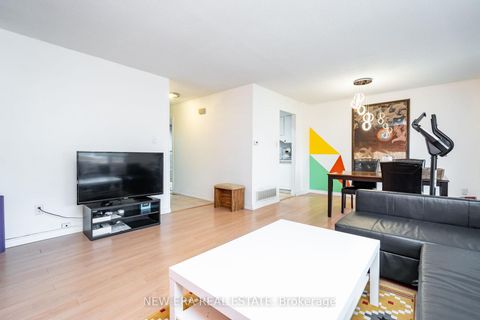 Photo 8 at 34 Lampman Lane, Letitia Heights, Barrie