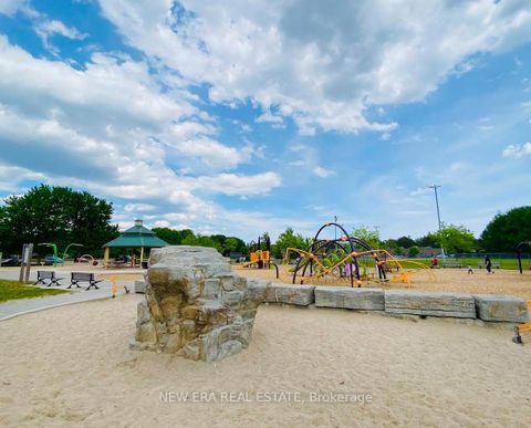 Photo 40 at 34 Lampman Lane, Letitia Heights, Barrie