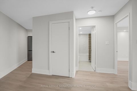 Photo 14 at 2507 - 270 Queens Quay W, Waterfront Communities C1, Toronto