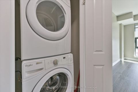 Photo 17 at 508 - 2522 Keele Street, Maple Leaf, Toronto