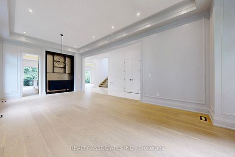 Photo 5 at 32 Cossar Avenue, Aurora Highlands, Aurora